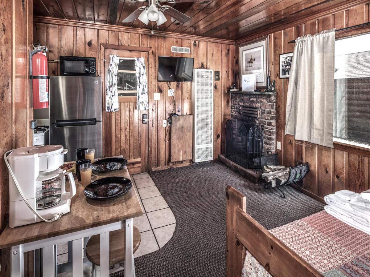 Perfect Cabin, 2 Bedrooms, Fireplace, Midtown, Sleeps 5 Ruidoso Dış mekan fotoğraf